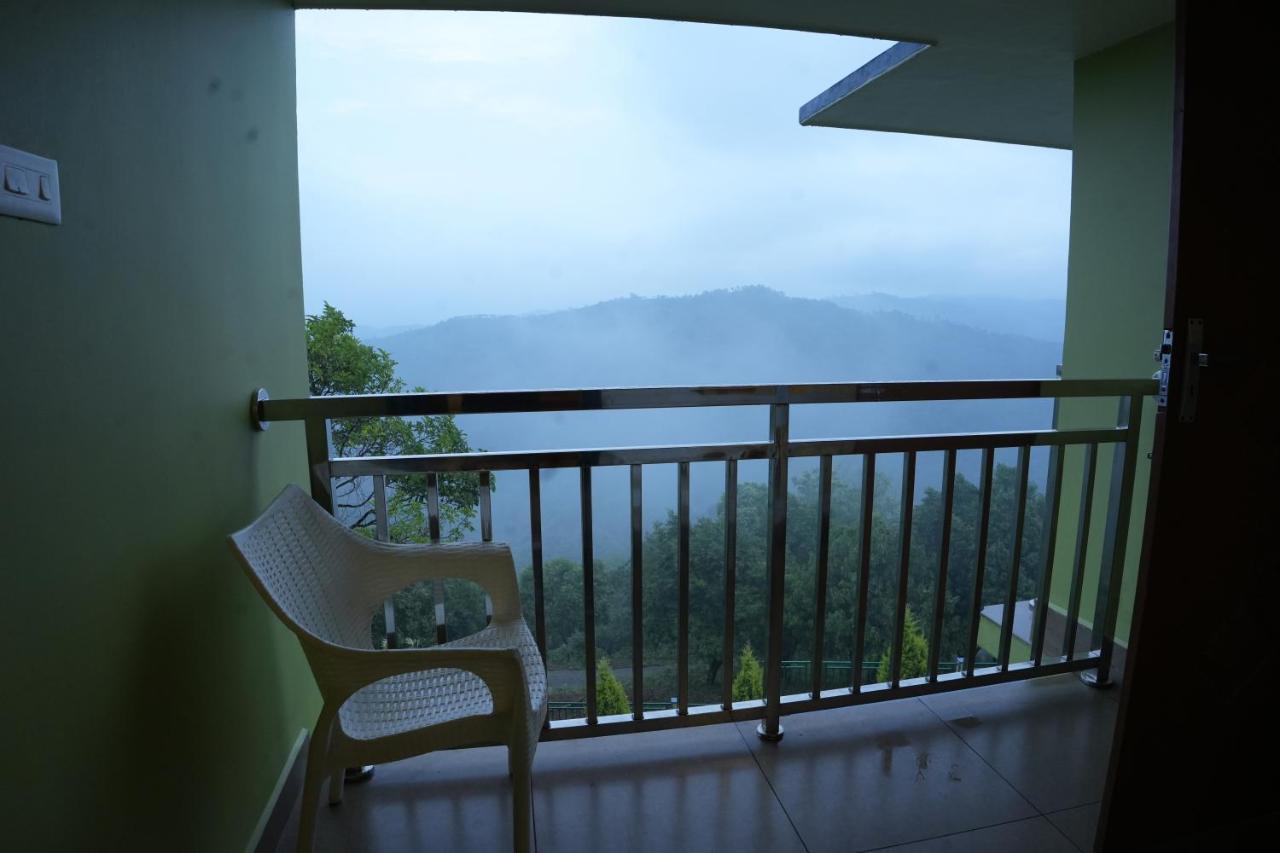 Vaga Mist Resort Vagamon Идуки Екстериор снимка