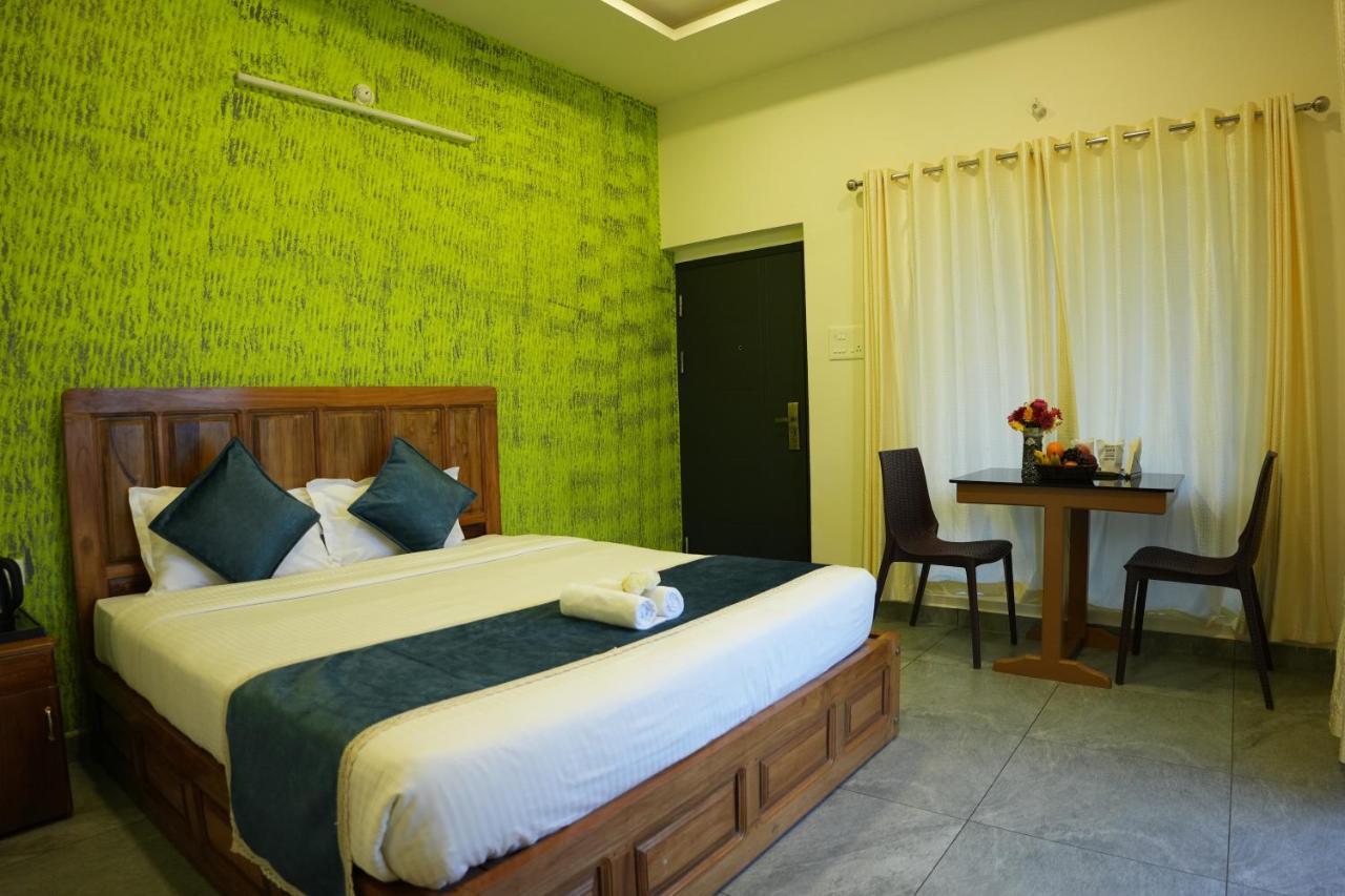 Vaga Mist Resort Vagamon Идуки Екстериор снимка